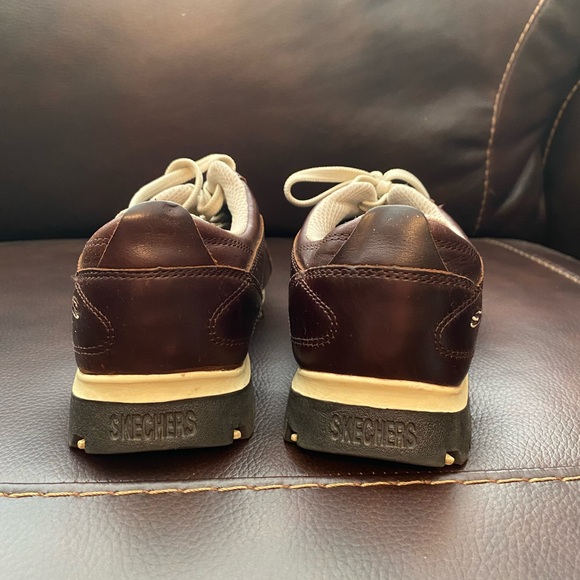 Skechers Old School Shoes - Picture 2 of 5